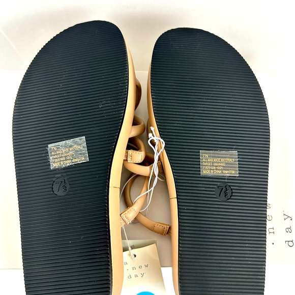 Taupe/Beige A New Day 1 1/2” Platform Strappy Sandals Contoured Footbed - Picture 4 of 7